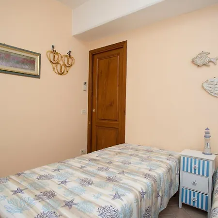Centro Storico A 100m Dal Mare Apartamento Porto Azzurro